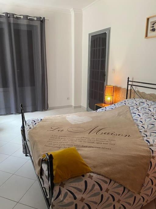 Villa Serenice - F2 Au Calme, Climatise, Wifi Et Parking Gratuit Exterior foto